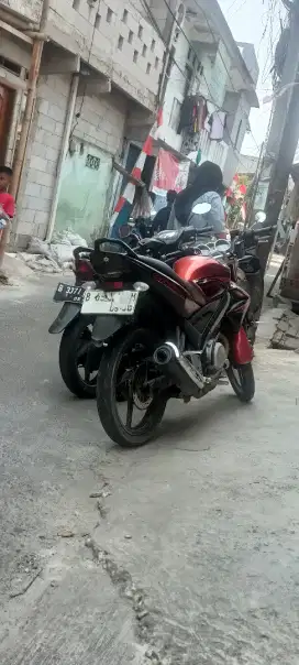 Lagi butuh dana atau bisa tukar dengan motor matic