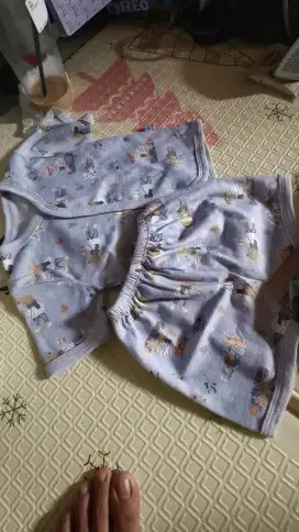 Stelan baju bayi