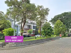 Jual Rumah Nyaman Cozy 2 Lantai Dijual di Kebayoran Village FN-16581