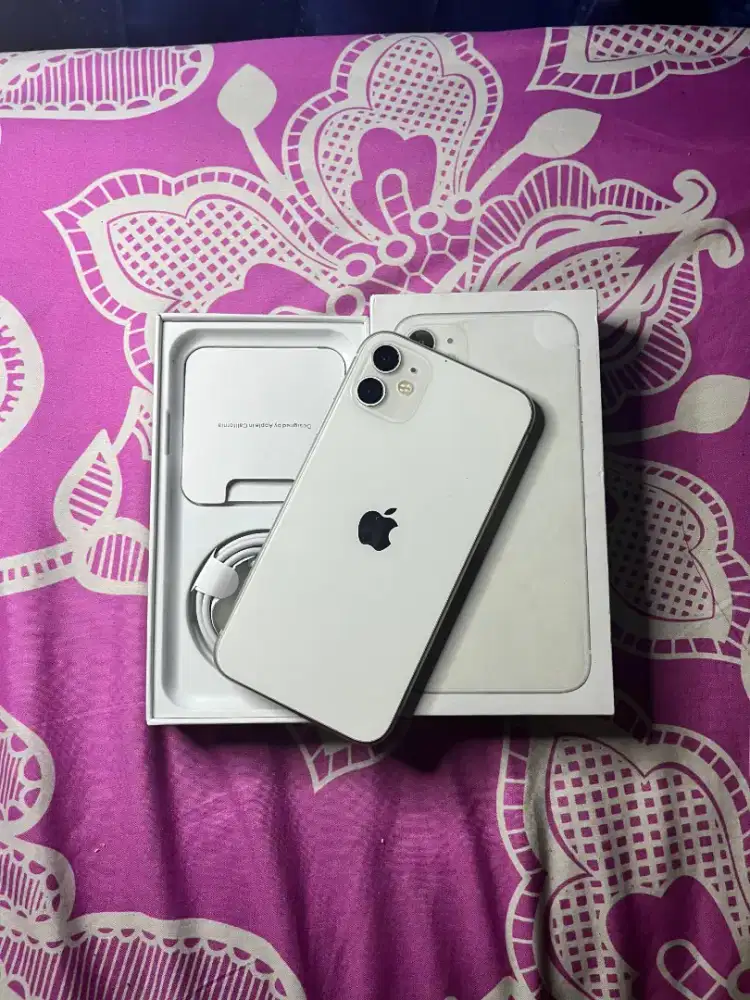 iPhone 11 64 gb inter