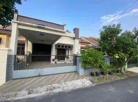 DIJUAL Rumah di Jl. Karya Kasih Medan Johor dekat Asrama Haji Medan