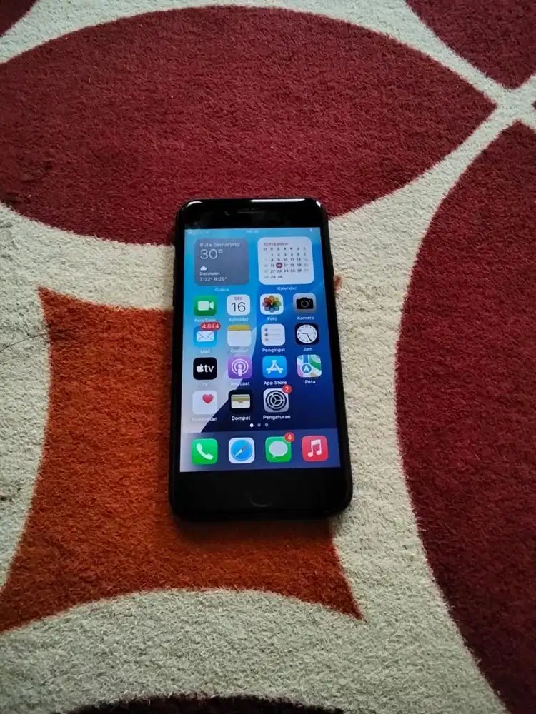 Iphone SE 2 64GB like new