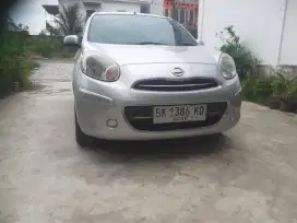 Nissan march 2011