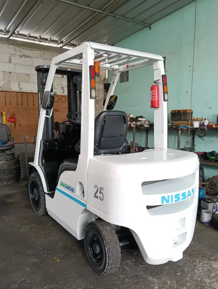 Porklif NISSAN dan DOOSAN