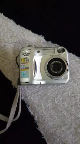 Nikon coolpix 3100