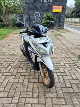 Dijual Honda Vario 125 tahun 2014 surat lengkap pajak hidup mesin jos