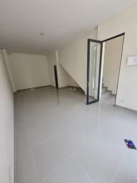 Disewa Ruko Verona 2 Lantai Type SOHO di Gading Serpong