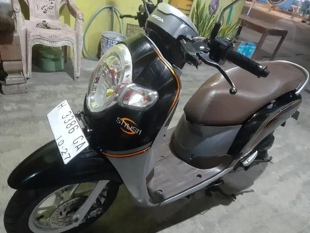 Honda scoopy cbs iss