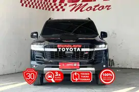 (LOW KM 12rb) Toyota Land Cruiser GR Sport 4x4 AT 2024