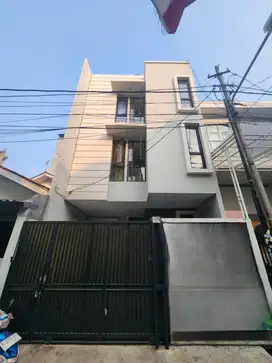 Ton - Dijual Rumah Kost Grogol 22 Kamar 3,5 Lantai Furnish
