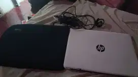 Jual cepat laptop HP bs704tu