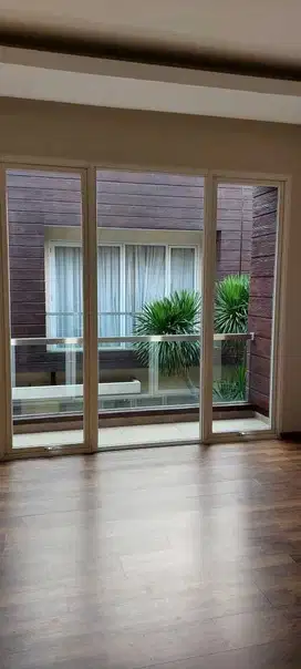 Dijual Townhouse Kemang 3 lantai 3BR uk 137m at Kemang Jakarta Selatan