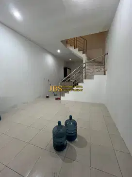 Dijual Rumah Siap Huni di Komplek Greenville Jalan Bakti Luhur - Medan