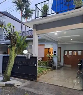 DIJUAL RUMAH VILLA PEJATEN MAS
