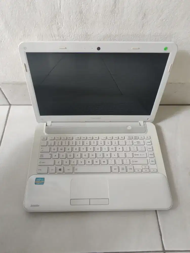 Laptop Toshiba Satelite M840