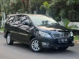 KIJANG INNOVA V LUX 2.0 AT 2011 HITAM ISTIMEWA LENGKAP