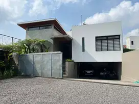 Jual Cepat! Rumah Mewah Kontemporer di Sleman, Harga 4,5 M JAKAL KM 13