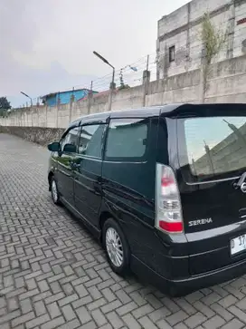 Nissan Serena 2010 Bensin