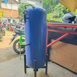 Tabung Kompresor berdiri
