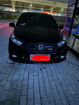 Honda Brio Rs 2019 Cc 1200 irit sekali,,hitam metalik