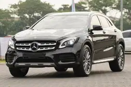 (DP 7jt) Mercedes Benz GLA200 AMG Night 2020