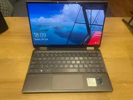 Laptop HP Spectre 13aw-2511TU X360 i7 16Gb 1Tb 13” Touch Flip Stylus