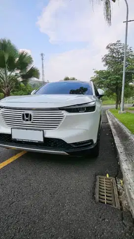 [URGENT] HONDA HR-V 2022 PUTIH PLATINUM, Pajak Baru Juli 2025, Kondis