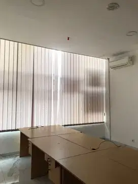 Ruko 3 Lantai di Springhill Kemayoran Cocok untuk Kantor/Showroom/Cafe