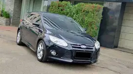 [ GARANSI 5TH ] Ford Focus 2.0 S HB Hatchback Sunroof Hitam 2014/2015