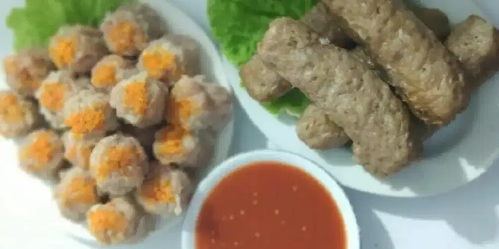 bantu bantu bikin siomay B2(non halal)