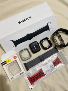 Apple Watch SE 2 44mm Garansi On dan Bonus Banyak