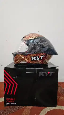 Helm Kyt TT-Revo enea bastianini, Size M, Like New