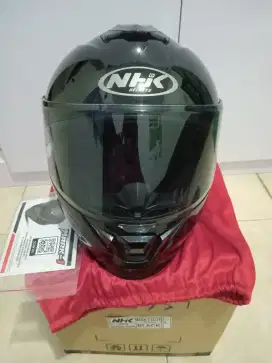 Helm Nhk Mark 1 single visor, warna black glossy, size L, Like new