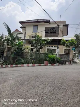 Rumah mewah Gombel Permai T180/133 hanya 2,3 M Semarang