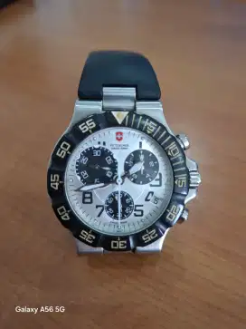 Jam Tangan Swiss Army Victorinox Summit XLT Chronograph