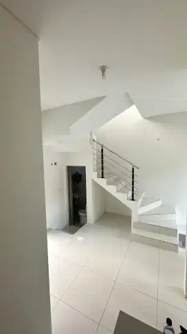 DISEWAKAN RUMAH SGR  Greenland Residence  pjg khusus 3 AC,2 bed,Baru