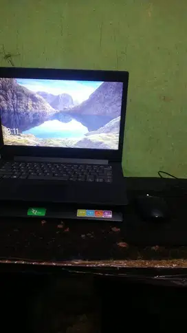 Jual laptop lenovo 81H6 i3 7020U