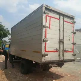 Dijual box cdd ex canter dyna