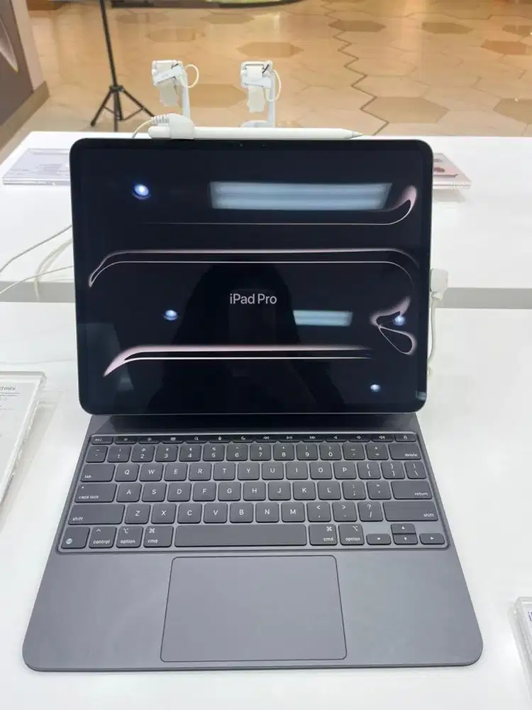 IPAD PRO M4 13inch 256GB WIFI ONLY