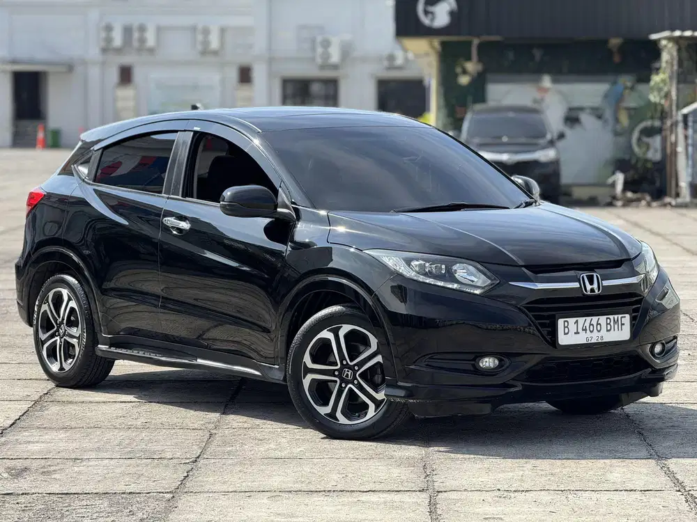 Honda HRV 1.8 Prestige AT 2016 Pajak Panjang Low KM