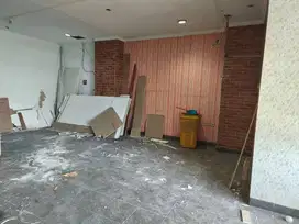 DISEWAKAN RUANGAN KOSONG