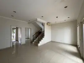 Barang langka Rumah Cluster Emerald Pondok hijau Golf Gading Serpong