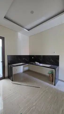 Dijual Bangunan Komersial Jalan Protokol Surabaya Pusat Lokasi Bagus