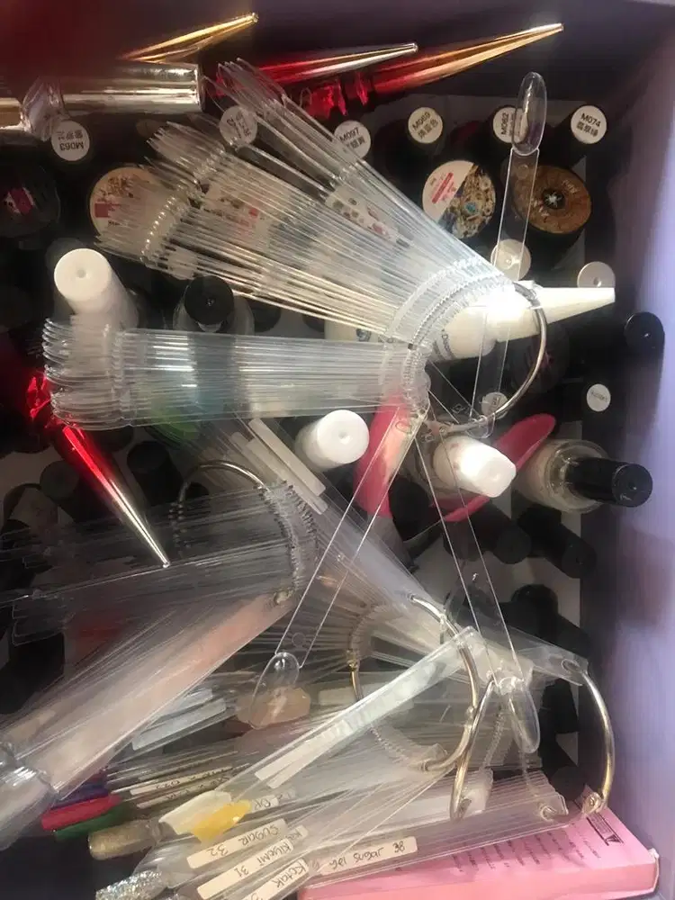 Dijual peralatan nail art , eyelash,sulam alia