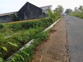 Tanah SHM Sawah di Jalan Kaliurang Jalur Kuning 1,5Jt/m Dekat UII