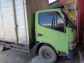 Hino Dutro karoseri box
