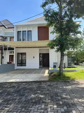 RUMAH HOOK 2 LANTAI KEDATON BSB CITY SEMARANG