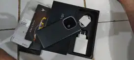Vivo iqoo 13 5G Snapdragon 8 Elite 12/256 Fullset Resmi