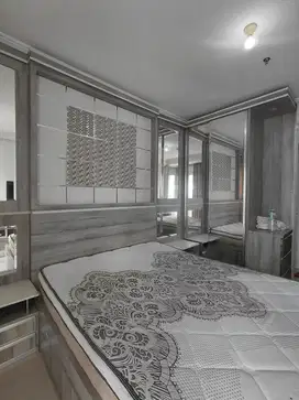 Di sewakan studio signature park grande full furnished