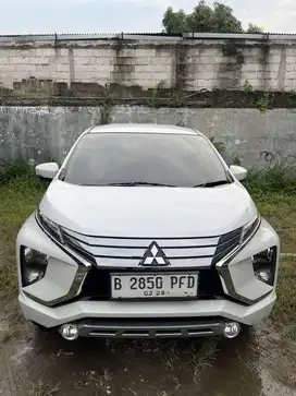 xpander sport at matic 2018 putih, tombol starter engine, km low